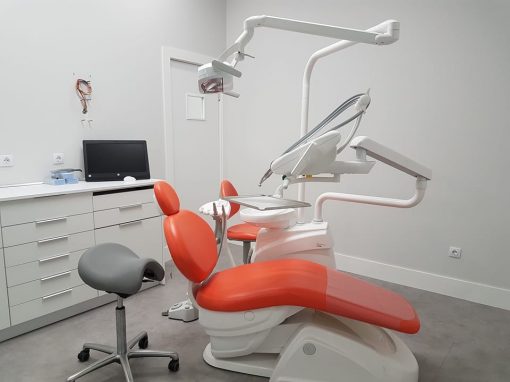 Clínica dental (Zaragoza)